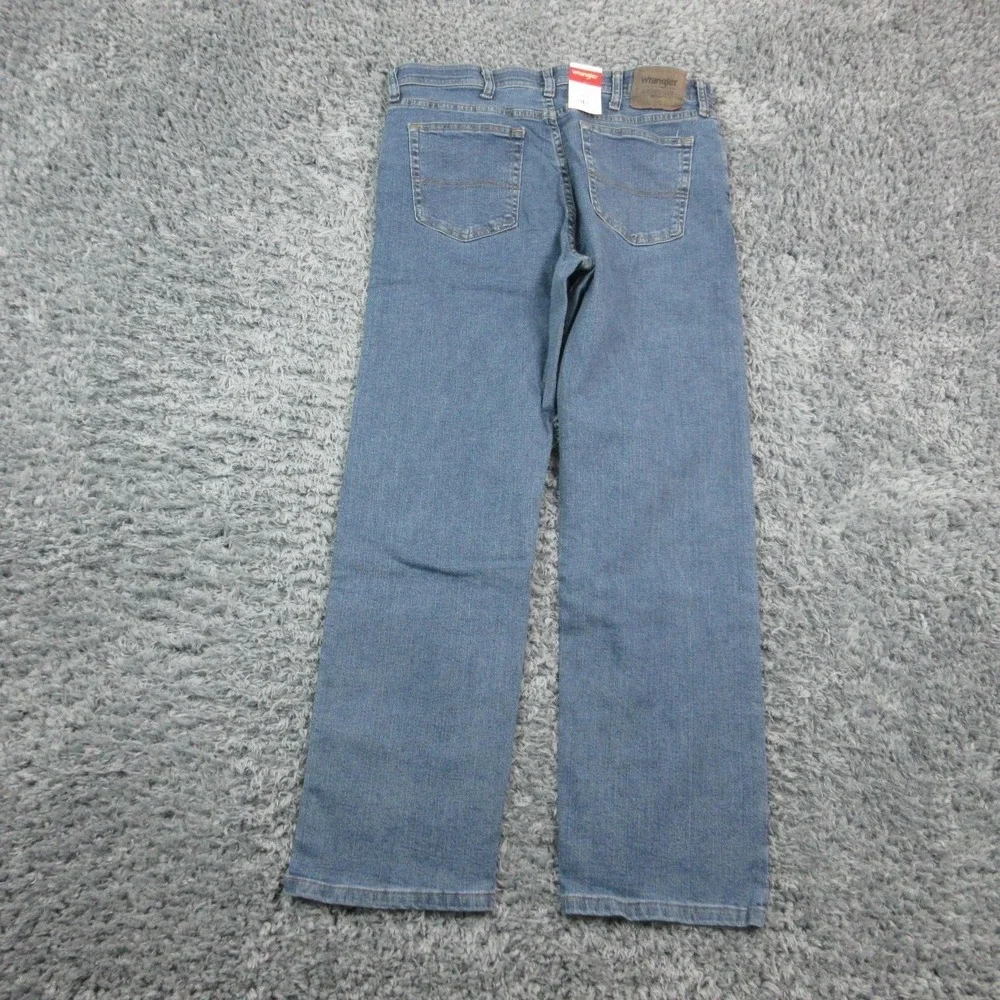 Wrangler Authentics Jeans Mens 34x30 Blue Denim Straight Leg Stretch 34x30* NWT